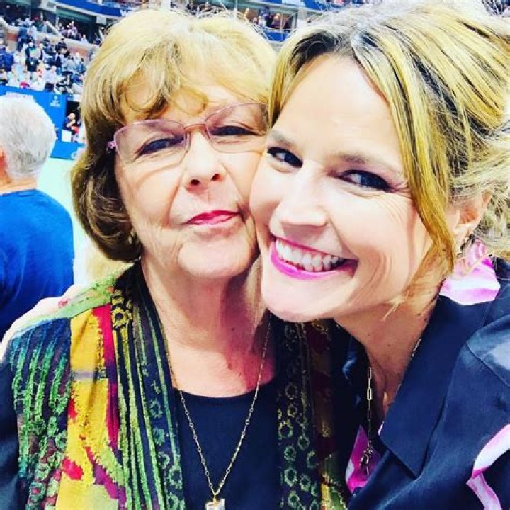 Get the Inside Scoop: Ladies on Price Is Right Unveiling the Secrets
