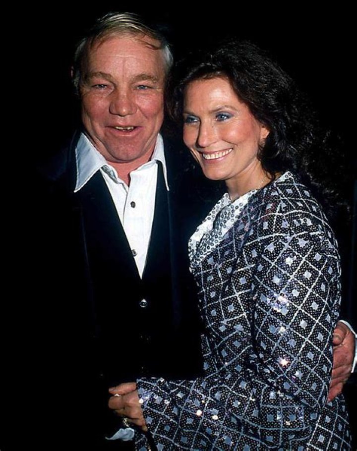 How Old is Loretta Lynn the Singer? A Deep Dive into Her Life and Legacy