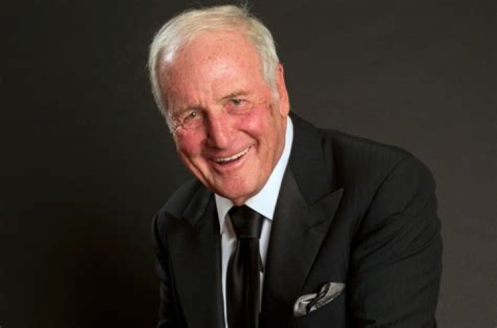The Intriguing Legacy and Wealth of Jerry Weintraub: Unveiling His Net Worth
